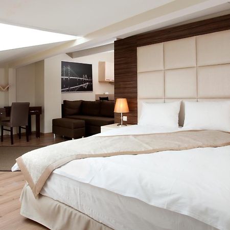 เดอร์ปา สวีท โฮเต็ล Hotel อิสตันบูล ภายนอก รูปภาพ