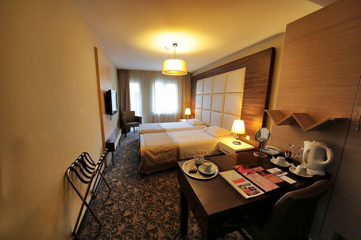 เดอร์ปา สวีท โฮเต็ล Hotel อิสตันบูล ภายนอก รูปภาพ