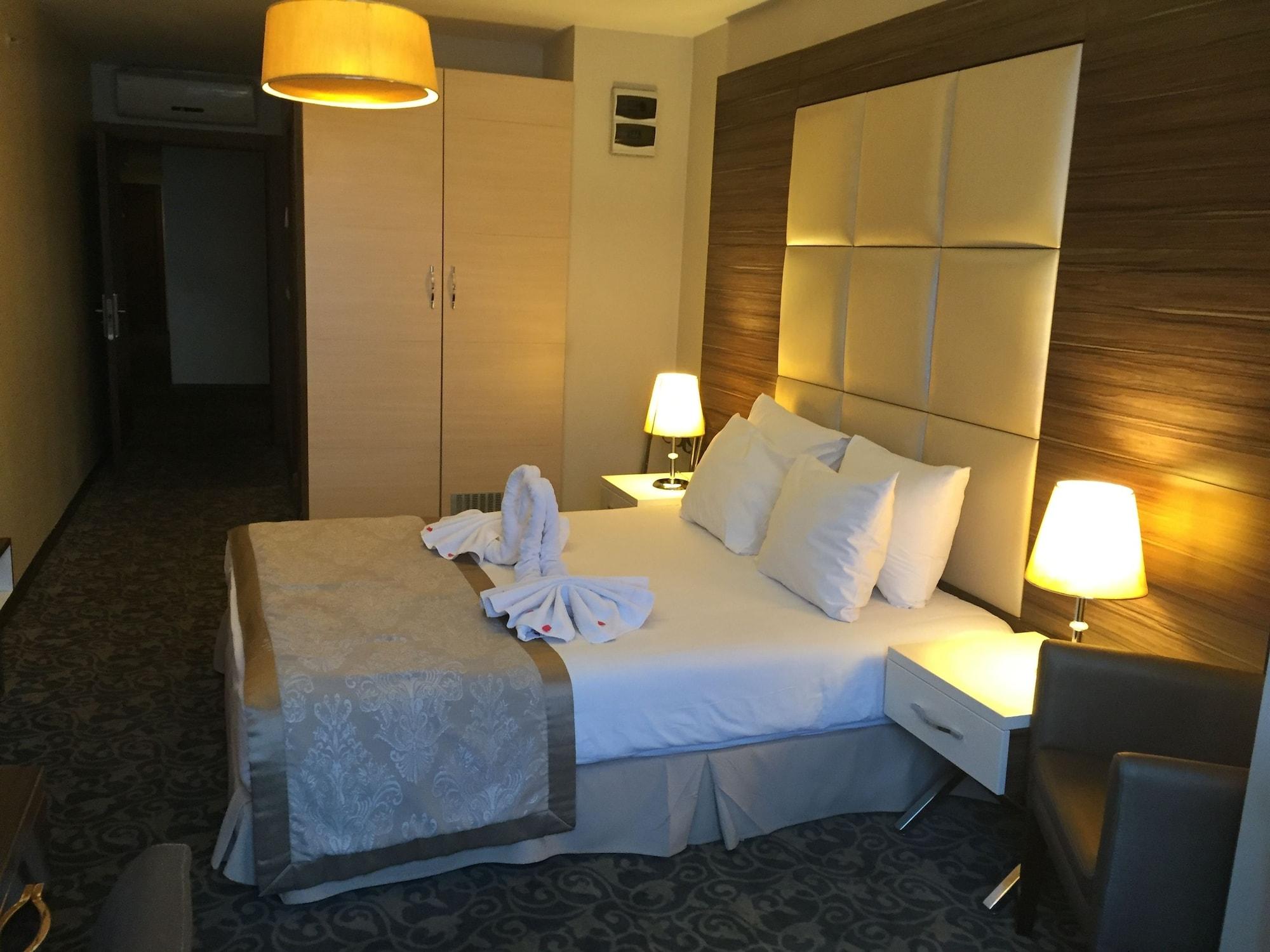 เดอร์ปา สวีท โฮเต็ล Hotel อิสตันบูล ภายนอก รูปภาพ