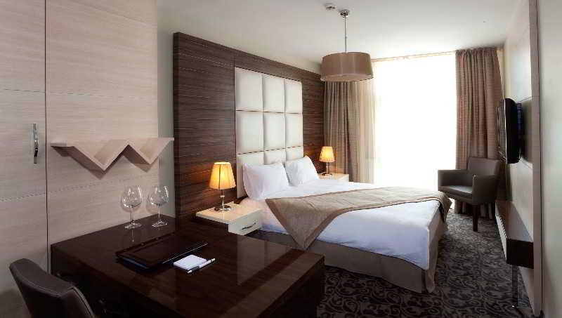 เดอร์ปา สวีท โฮเต็ล Hotel อิสตันบูล ภายนอก รูปภาพ