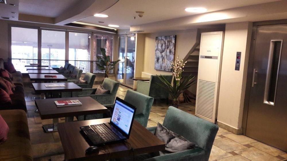 เดอร์ปา สวีท โฮเต็ล Hotel อิสตันบูล ภายนอก รูปภาพ